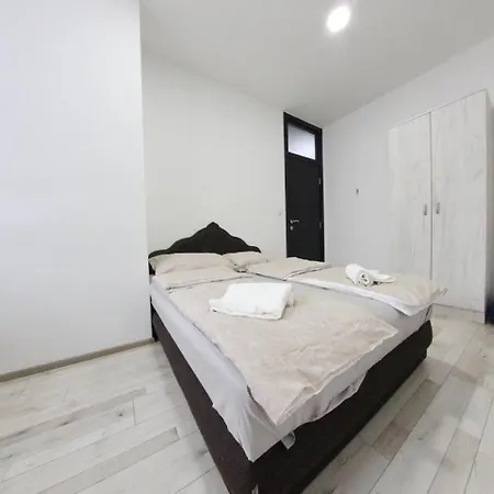 Apartament Libero *